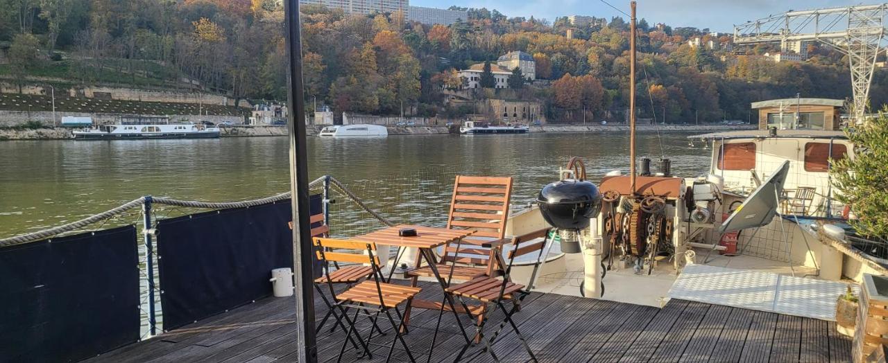 Appartement Dans Peniche Atypique Et Idyllique A Confluence Lione Esterno foto